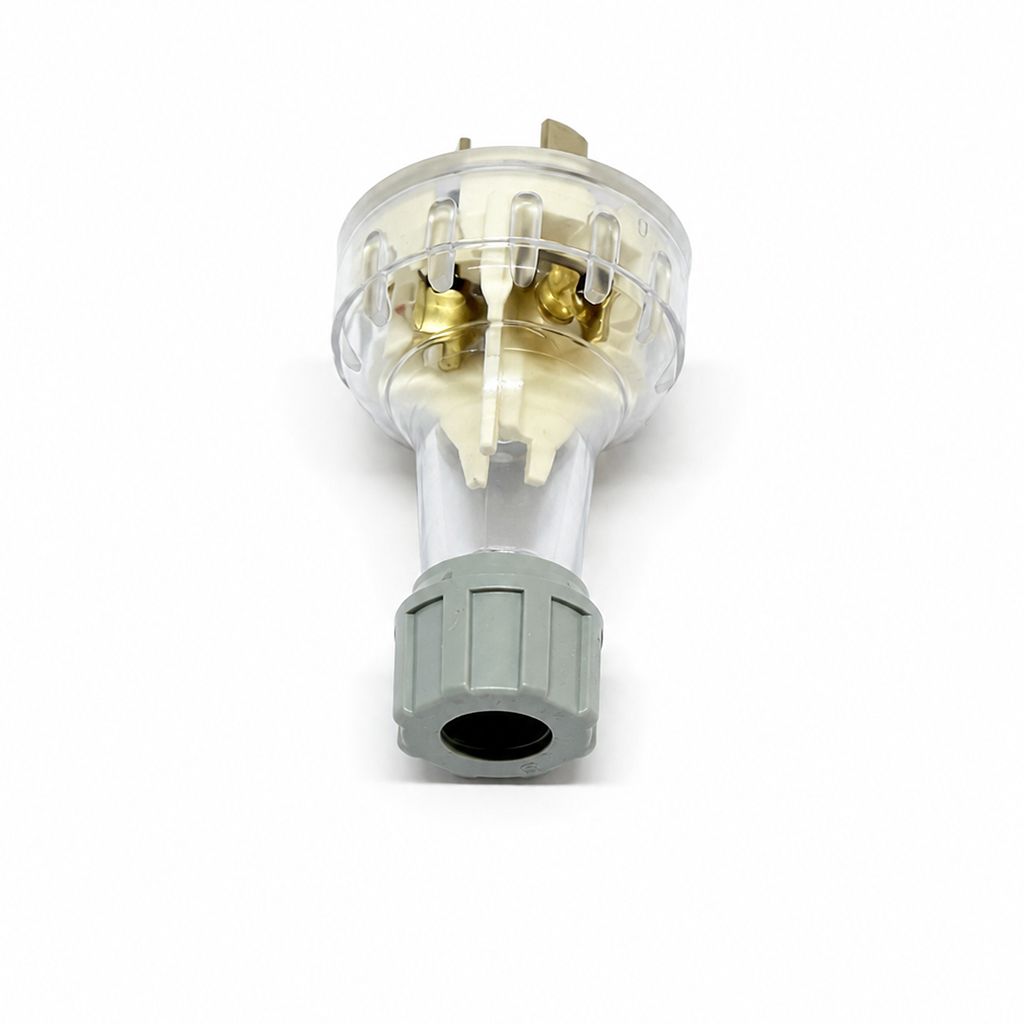 10A Rewireable Plug Top 3 10A Rewireable Plug Top