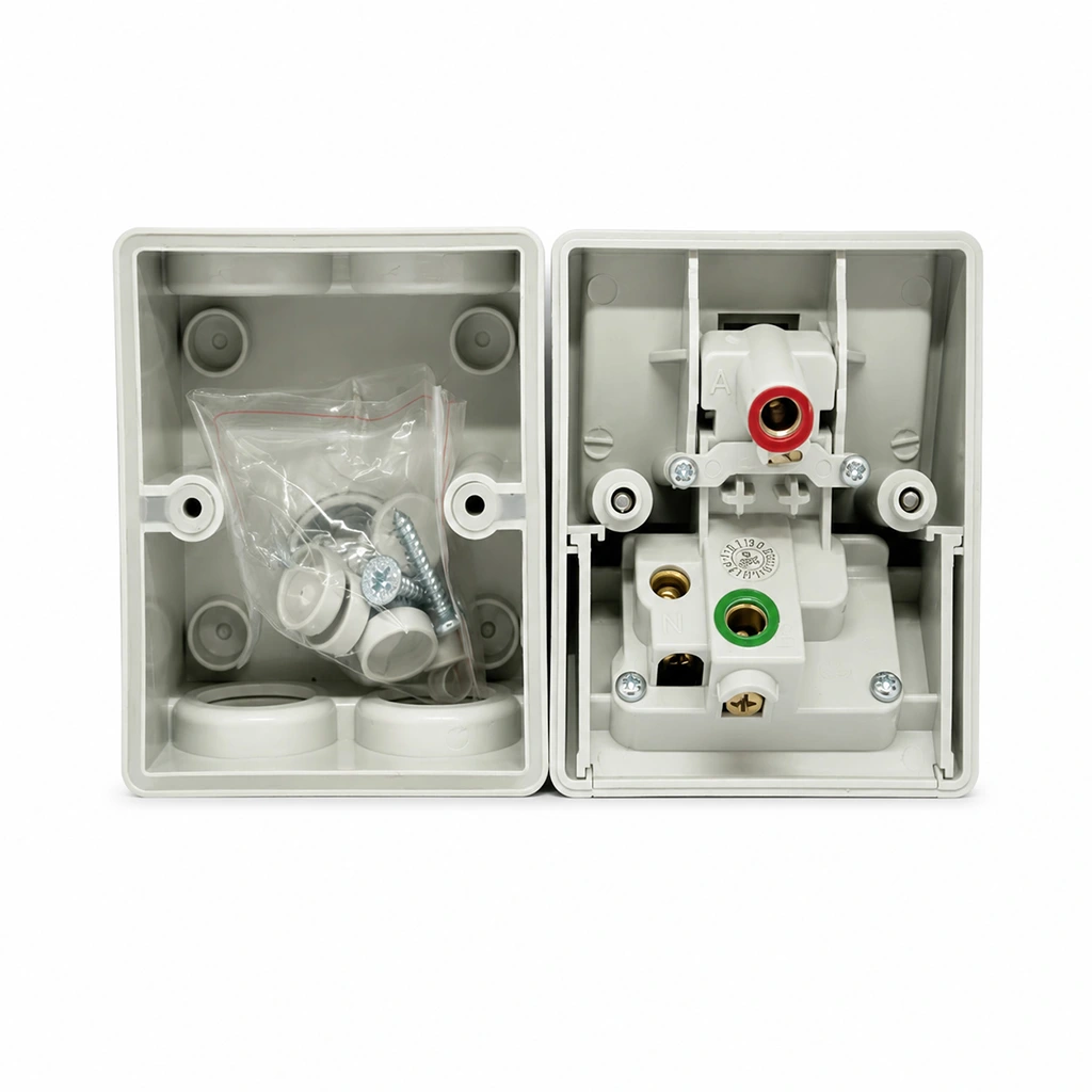 10A Single Weatherproof Power Point IP53 4 10A Single Weatherproof Power Point IP53
