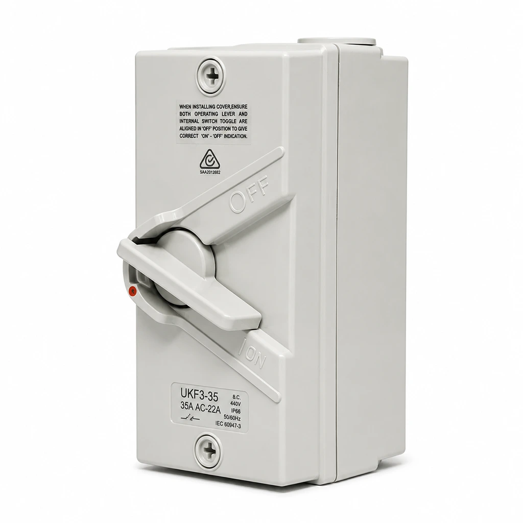 35A 3 Phase Isolator Switch IP65 4 35A 3 Phase Isolator Switch IP65